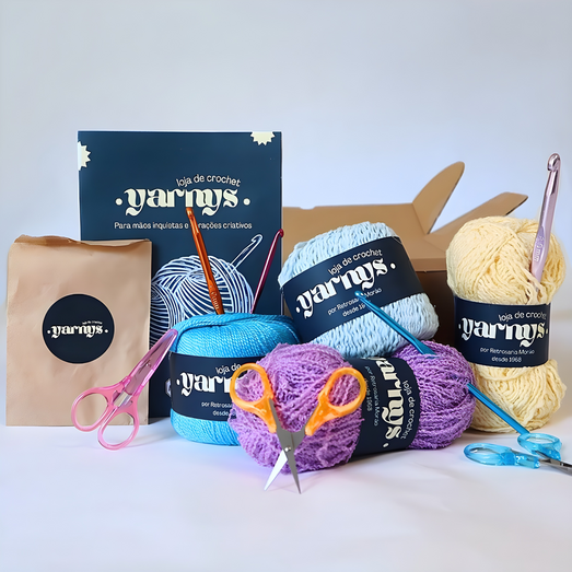 Conjunto de crochet da loja Yarnys para criações criativas