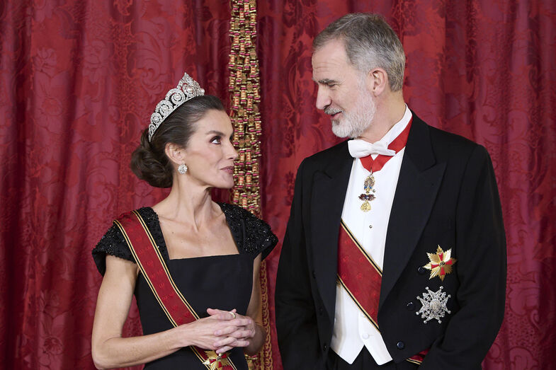 Rei Felipe VI e Rainha Letizia enfrentam divisões familiares no Natal, com clã dividido em três grupos