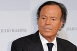 Os relatos sexuais das 'senhoritas' sobre o pesadelo com Julio Iglesias na 'mansão do terror': "Sentia-me como um objeto, uma escrava"