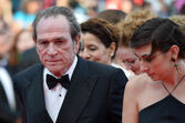 Tommy Lee Jones enfrenta luto pela perda da filha Victoria em S. Francisco