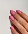 Elegância discreta marca unhas pintadas de rosa em 2026