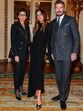 Victoria Beckham recebe prémio de moda em Paris