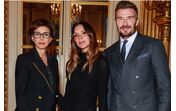 Victoria Beckham recebe condecoração em Paris com a família