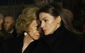 Rainhas Sofia e Letizia juntas em momento de luto