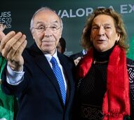 Marques Mendes declara apoio familiar após ato eleitoral