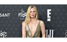 Dourado e preto dominam a passadeira vermelha dos Critics Choice Awards