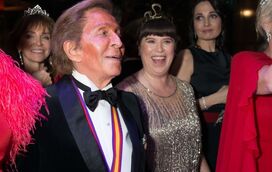 A última homenagem a Valentino. Joana Vasconcelos inaugura exposição em Roma na véspera da morte do criador