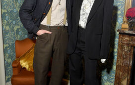 Convidado do casamento de Brooklyn Beckham descreve finalmente a tão falada dança com a mãe, Victoria Beckham