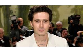 Guerra aberta no clã Beckham: Brooklyn acusa os pais, David e Victoria Beckham, de "encenarem" reconciliação com os irmãos para as câmaras