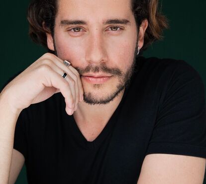 O drama de Ricardo de Sá que cuida do pai e da avó