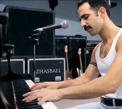 Ruben Amorim em versão Freddie Mercury... e Mourinho na bateria, num ataque feroz ao Manchester United