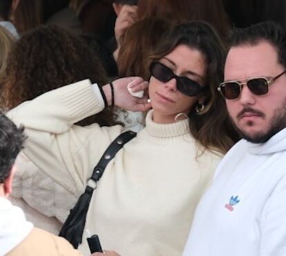 Raquel Coelho, namorada de Maycon Douglas, teve de se afastar várias vezes da cerimónia sem conseguir controlar a comoção do último adeus ao seu amor