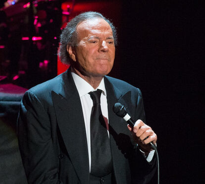 Partiu a loiça toda! Julio Iglesias mostra mensagens privadas das mulheres que agora o acusam de abusos