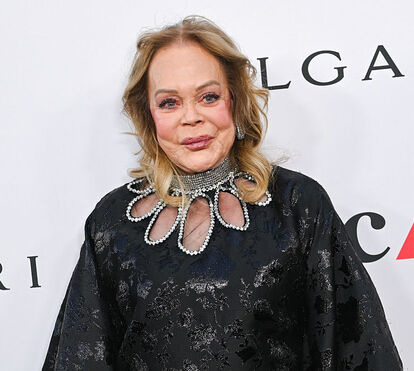 Mãe de Tori Spelling 'rejuvenesce' 40 anos e é alvo de chacota nas redes sociais