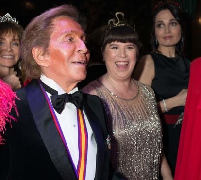 A última homenagem a Valentino. Joana Vasconcelos inaugura exposição em Roma na véspera da morte do criador