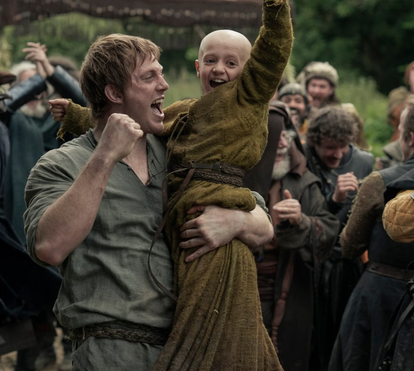 O regresso a Westeros e ao mundo de 'Game of Thrones' está ai. Há comédia, drama e muitas provocações em 'The Knight of the Seven Kingdoms'