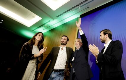 João Cotrim de Figueiredo com os filhos na noite eleitoral