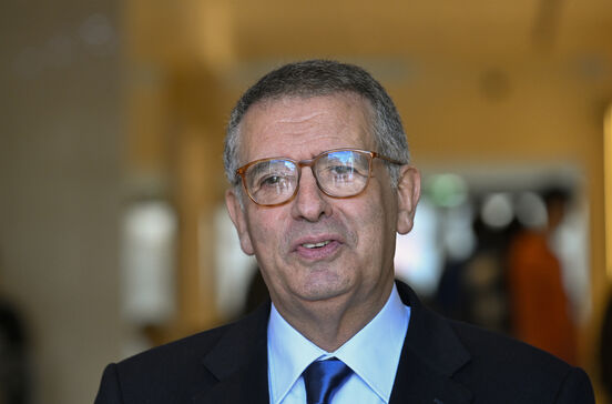 António José Seguro, o novo Presidente da República, à chegada à Assembleia da República