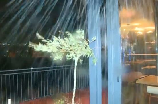 Vento forte em Coimbra 'impossibilita' equipa da CMTV de fazer reportagem no exterior