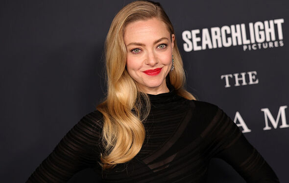 Amanda Seyfried surge com um visual renovado para 2026