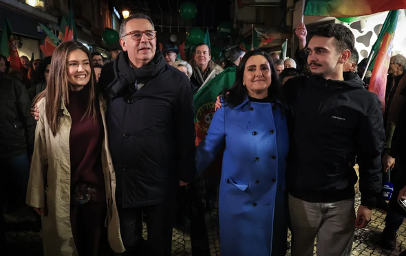 António José Seguro com a mulher, Margarida, e os dois filhos