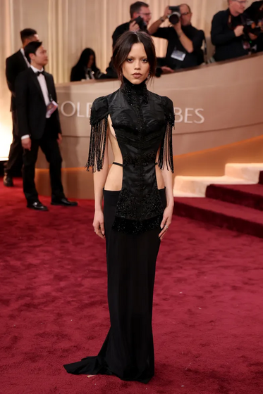 Jenna Ortega em Dilara Findikoglu