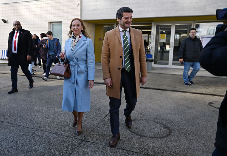 Dina e André Ventura surgem juntos