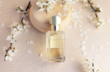 Cinco perfumes frescos e irresistíveis que são a cara da Primavera