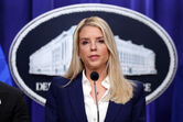 Pam Bondi surge como figura central no caso Epstein