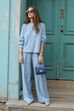 Azul claro! A cor obrigatória para usar em look total ou nas 5 combinações tendência 