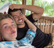 Kelly Bailey e Lourenço Ortigão equilibram família, carreira e momentos de lazer.
