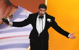 "Não somos selvagens, não somos animais": Porto-riquenho Bad Bunny arrasa ICE em discurso nos prémios Grammy