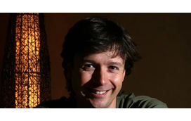 Problemas com a ex-mulher podem estar na origem da tragédia! Cofundador da Asos morre após queda do 17.º andar