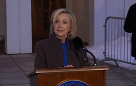 Hillary Clinton: “Não sei quantas vezes tive de dizer que não conhecia Jeffrey Epstein” 