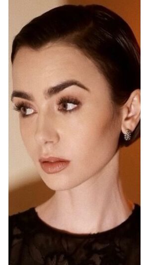 Lily Collins