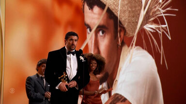 Bad Bunny arrasa ICE na cerimónia dos Grammy