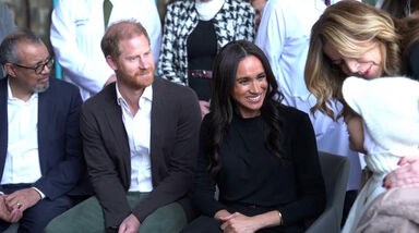 Duques de Sussex encontram-se com jovens pacientes com cancro durante visita à Jordânia 