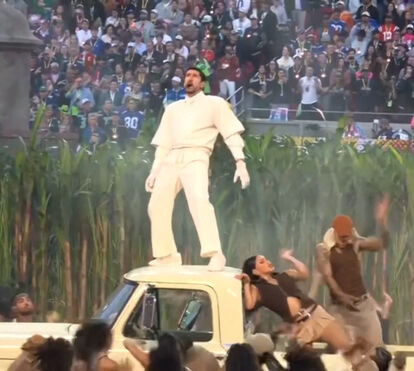 O 'show' de que todos falam: veja Bad Bunny a atuar no intervalo do Super Bowl