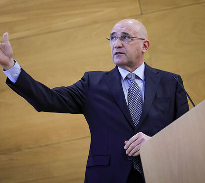 Farto da reforma antecipada? Com a filha mais nova já criada, Passos Coelho cumpre promessa a Laura e dá sinais políticos