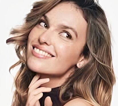 Adeus cabelo comprido e aloirado! Veja incrível a mudança de visual de Mafalda Castro