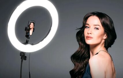 Vídeos perfeitos nas redes sociais com acessório para brilho profissional