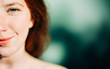 Pele revitalizada em dois passos simples para luminosidade e vitalidade