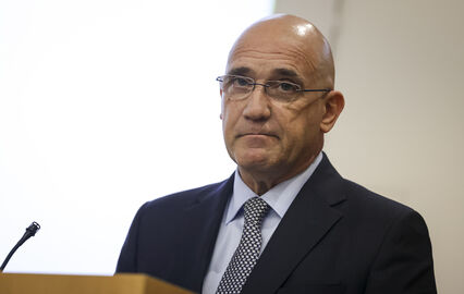 Passos Coelho critica o Governo e indica possível regresso à política