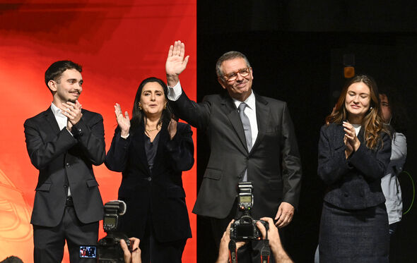 António José Seguro e Margarida ao lado dos dois filhos
