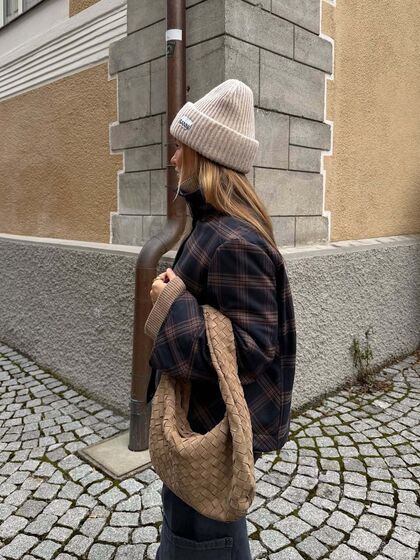 Os 6 casacos que ajudam a rejuvenescer quem tem mais de 50 anos