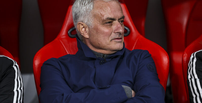 A vida que ele escolheu! A dedicação total de Mourinho ao futebol e a fatura familiar que paga pela sua ausência de casa