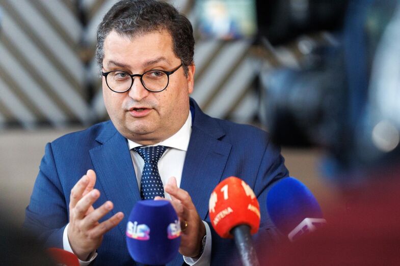 Ministro Joaquim Miranda Sarmento em observação no Hospital de Santa Maria