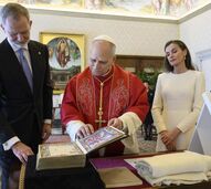 Reis de Espanha, Felipe VI e Letizia, visitam o Papa Leão XIV no Vaticano