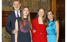 Família Real Espanhola: rei Felipe VI, infanta Sofia, princesa Leonor e rainha Letizia