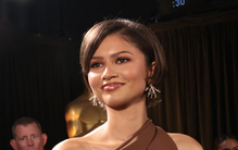 Zendaya renova o visual com corte de cabelo curto e tom natural